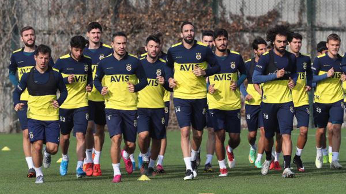 Fenerbah&ccedil;e'de Max Kruse ve Vedat Muriqi gelişmesi