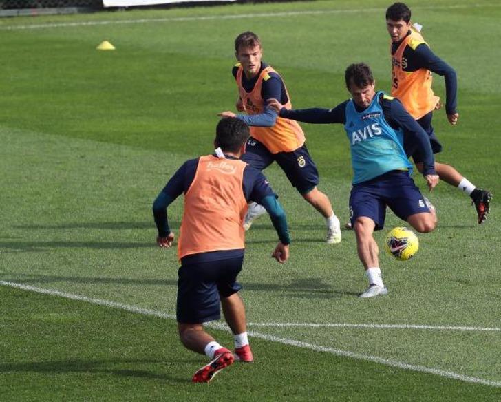 Fenerbahçe'de Max Kruse ve Vedat Muriqi gelişmesi G4