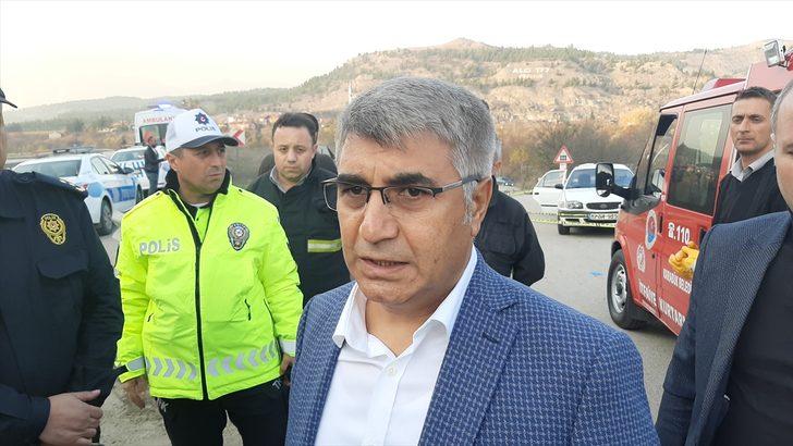 Karabük'te otomobil bariyere çarptı: 3 ölü, 2 yaralı G3