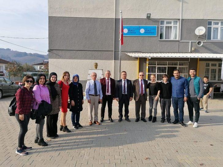 Kaynarca Halk Eğitim Müdürlüğü, sel mağduru çocukları unutmadı G2