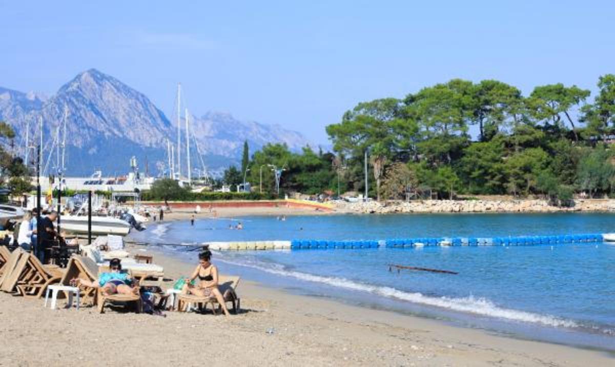 Kasım ayında sahiller doldu taştı! Akın ettiler