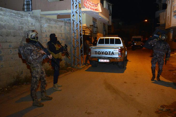 Adana'da eylem hazırlığında olduğu iddia edilen 4 DEAŞ'lı yakalandı G4