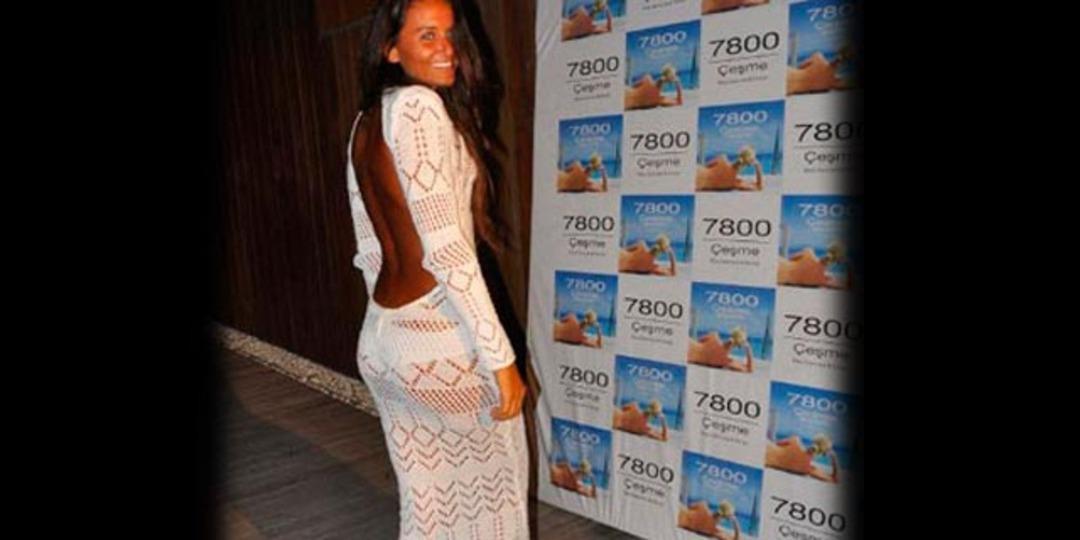 Eda Taşpınar yine &ccedil;ok seksi