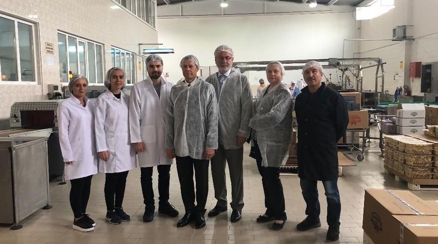 Litvanya B&uuml;y&uuml;kel&ccedil;isinden Kardelen&rsquo;e b&uuml;y&uuml;k &ouml;vg&uuml;