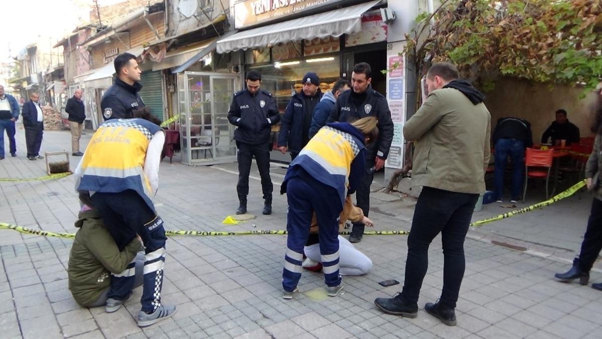 K&uuml;tahya&rsquo;da pompalı dehşet! Eski eşini yaraladı, sevgilisini &ouml;ld&uuml;rd&uuml;