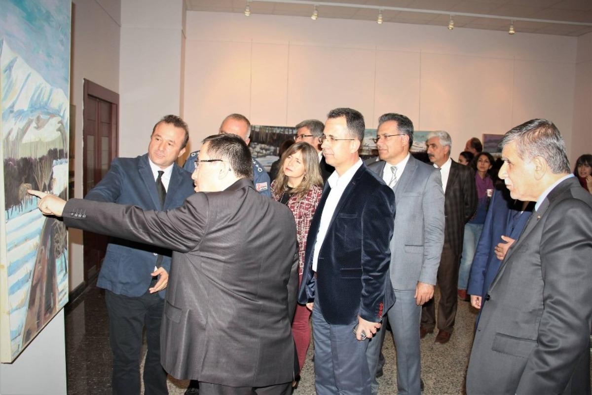 &ldquo;Memleket Manzaraları&rdquo; resim sergisi a&ccedil;ıldı