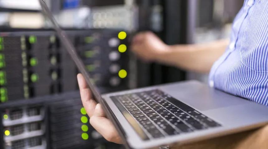 İran'daki gösteriler nedeniyle ülke genelinde internet kesildi