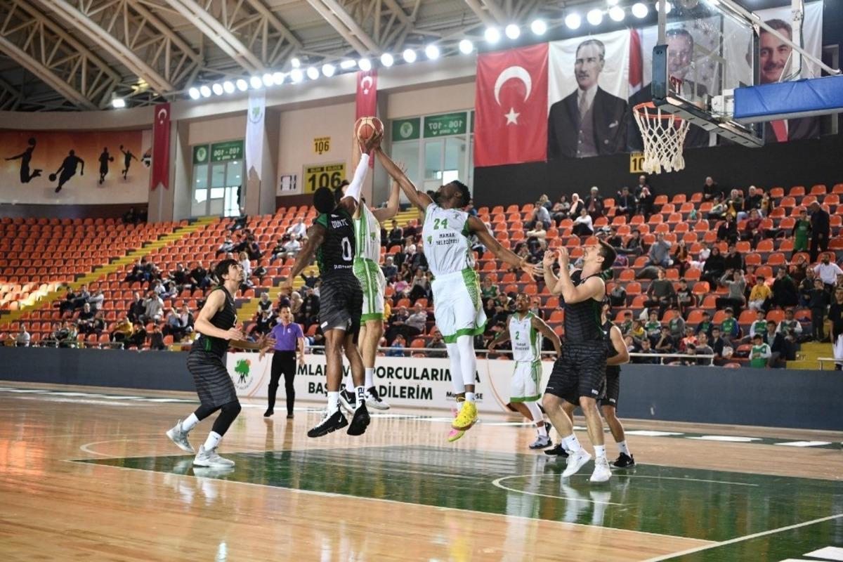 Mamak galibiyeti son anda ka&ccedil;ırdı