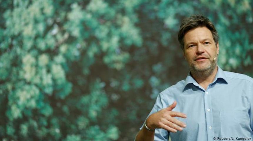 Yeşiller'den Türkiye'ye yaptırım çağrısı