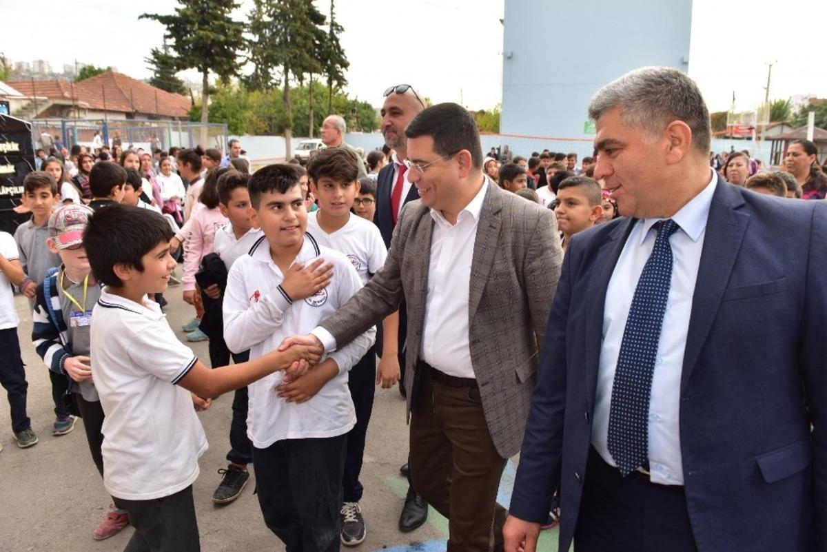 T&uuml;t&uuml;nc&uuml;&rsquo;den başarılı &ouml;ğrencilere gezi &ouml;d&uuml;l&uuml;