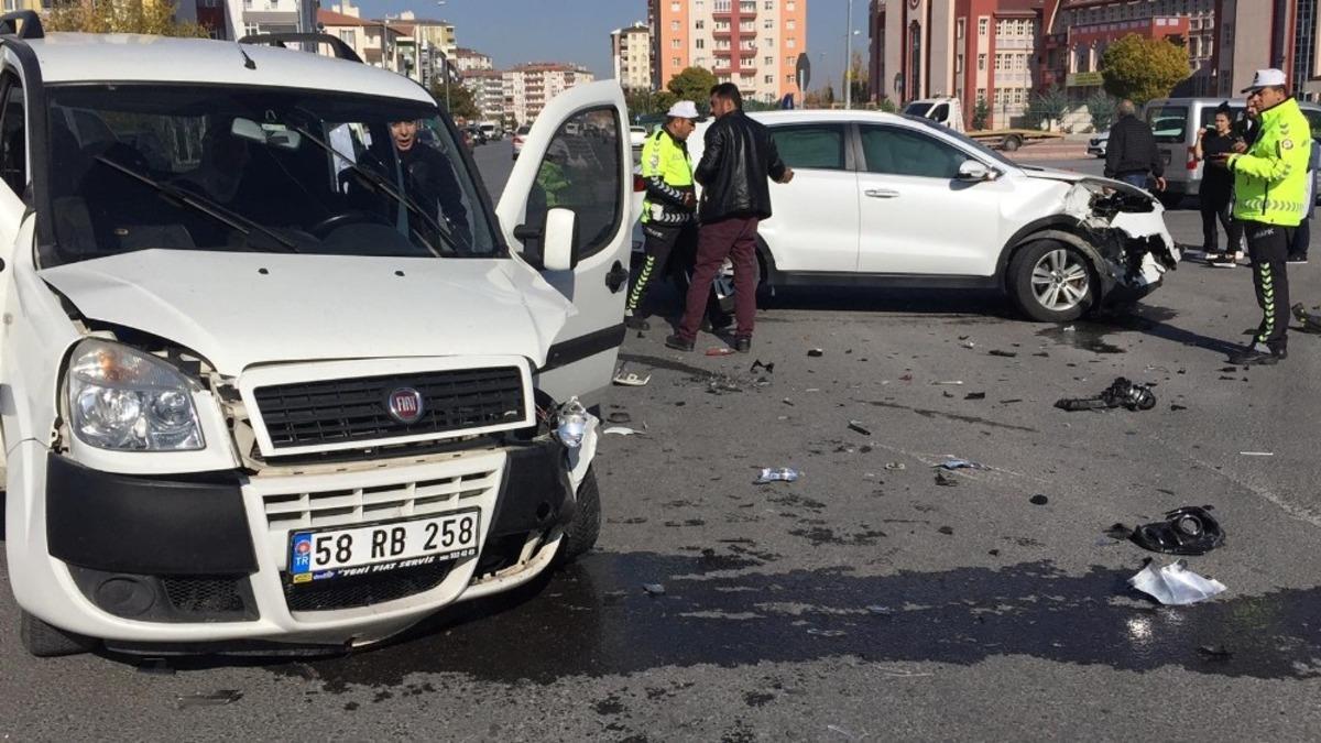 Kayseri&rsquo;de trafik kazası: 4 yaralı