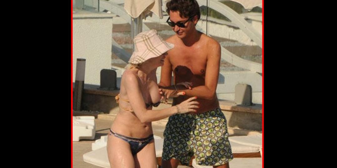 G&uuml;lşen de frikik  verdi