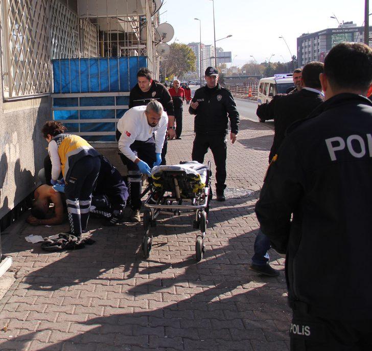 Polise jiletle saldırdı, çıkan arbedede vuruldu G3