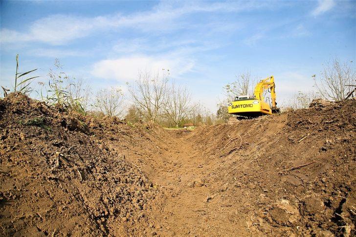 Büyükşehir’den drenaj kanalları için 4 bin saatlik mesai G4