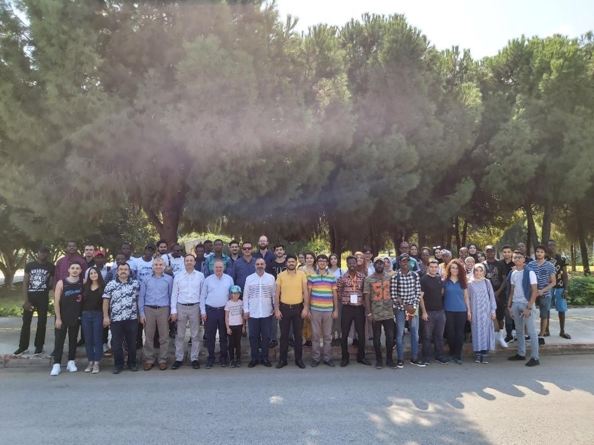 Antalya sergisi a&ccedil;ıldı