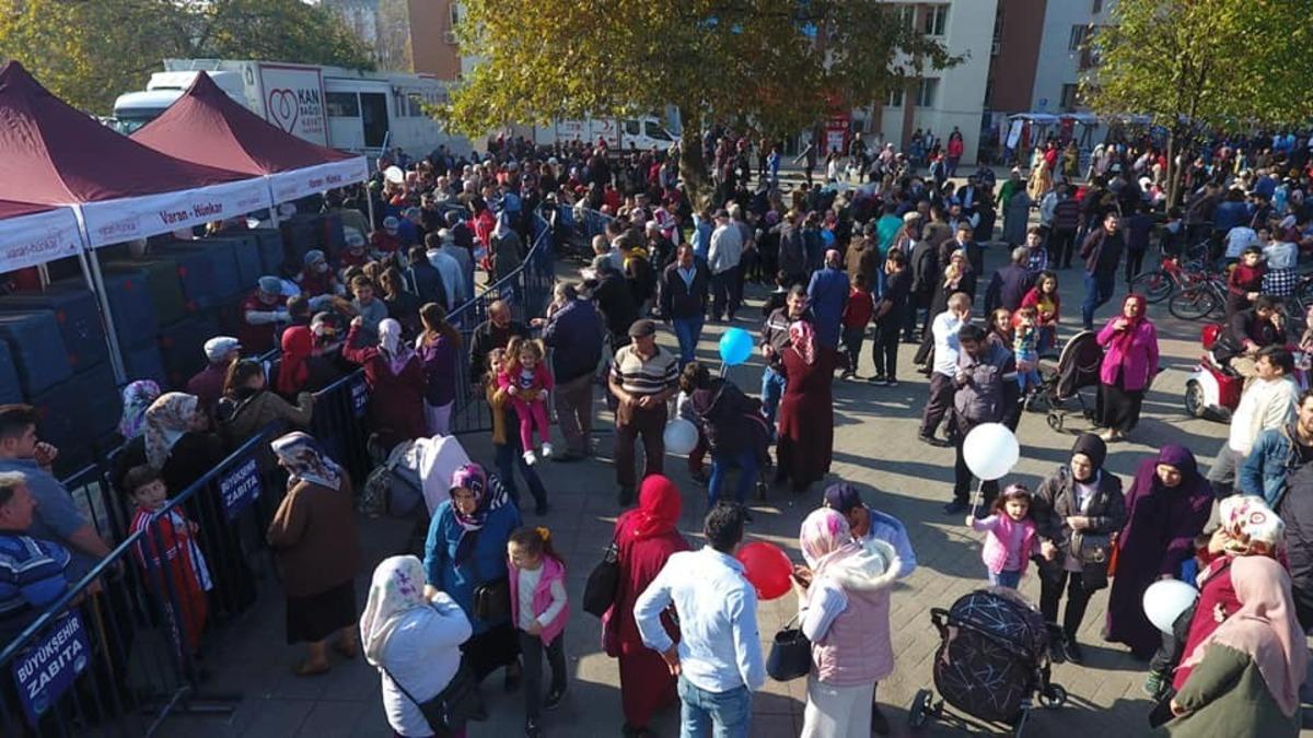 5 ton hamsi festivalde dağıtıldı