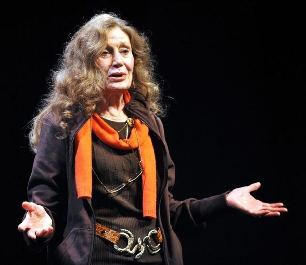 Yıldız Kenter kimdir? İşte usta tiyatrocu Yıldız Kenter'in başarılarla dolu hayat hikayesi