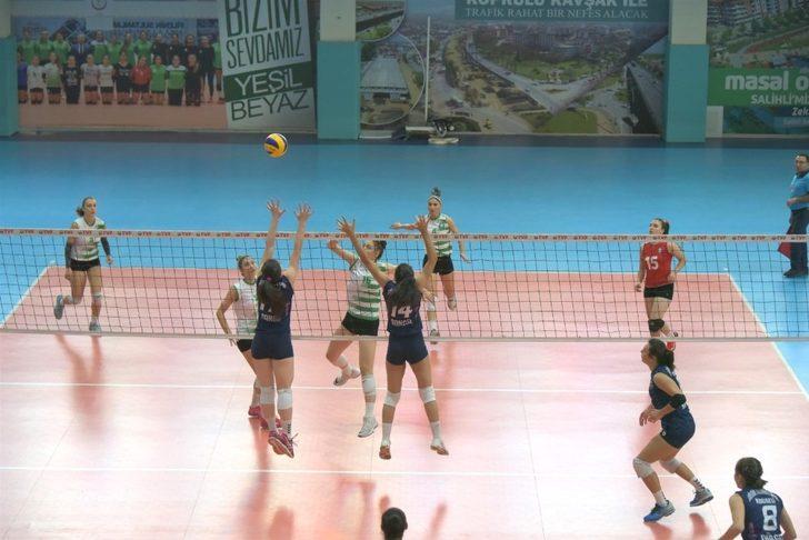 Salihli’nin sultanları evinde kaybetmiyor G1