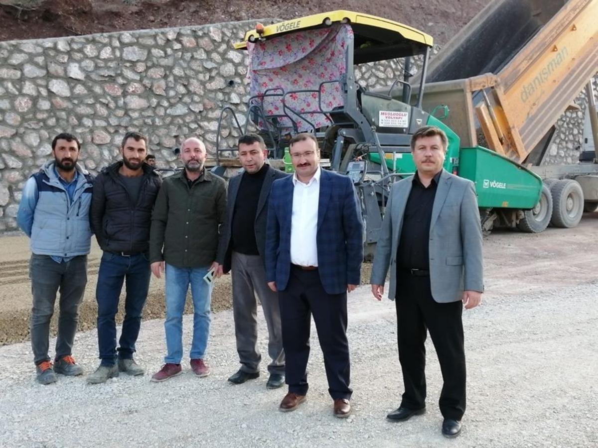 Emet Belediyesi&rsquo;nden yol &ccedil;alışmalarına destek