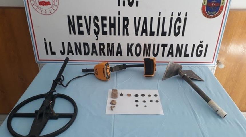 Kapadokya&rsquo;da define avcısı su&ccedil;&uuml;st&uuml; yakalandı