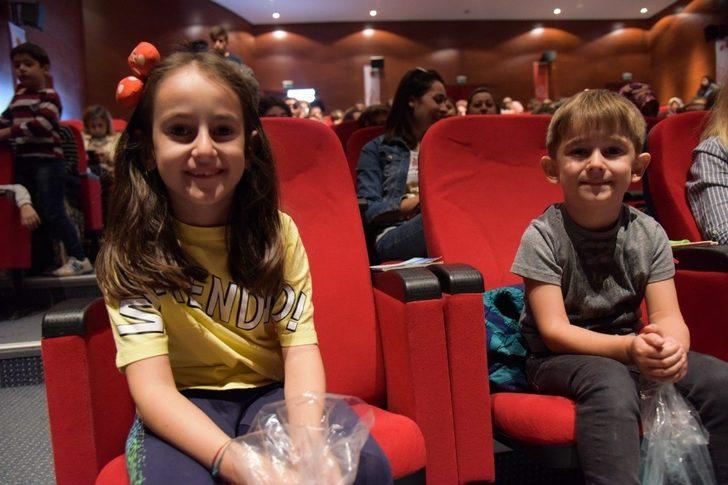 Çocuklar “Küçük Kara Balık” adlı oyun ile gönüllerince eğlendi G3