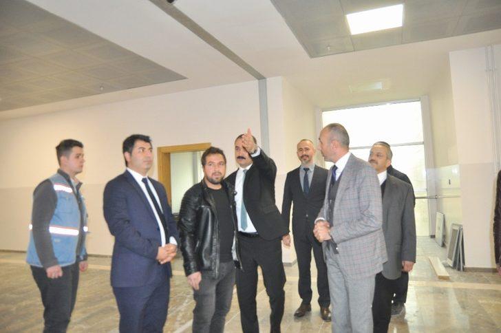 Rektör Öztürk Sungurlu’da incelemelerde bulundu G3