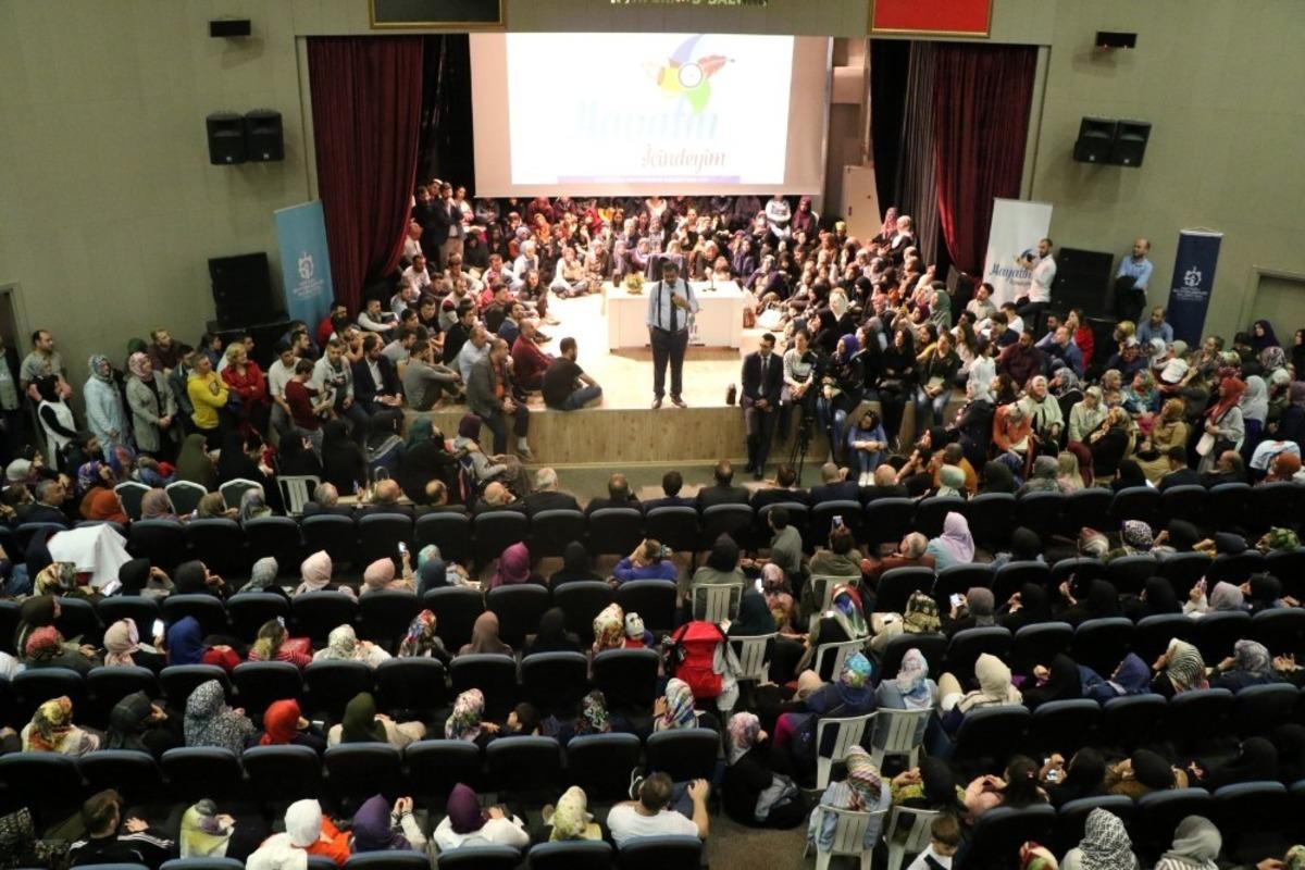 Hayati İnan&ccedil;&rsquo;ın seminerine yoğun ilgi