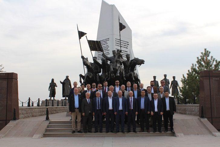 Susurluk Ticaret Odası Polatlı’nın tarihi alanlarını gezdi G2