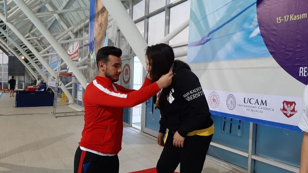 HK&Uuml;&rsquo;n&uuml;n y&uuml;zmedeki gururu T&uuml;rkiye şampiyonu oldu