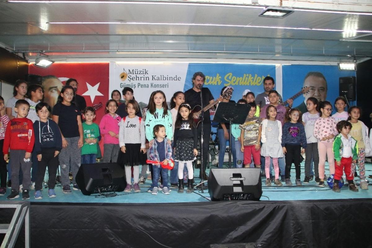 M&uuml;zik Şehrin Kalbinde