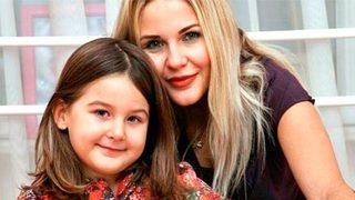 Canlı yayında rahatsızlandı