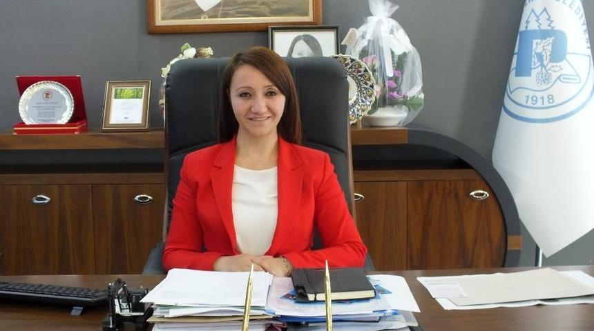 Başkan Tekin&rsquo;den &ouml;ğrencilere tatil hediyesi