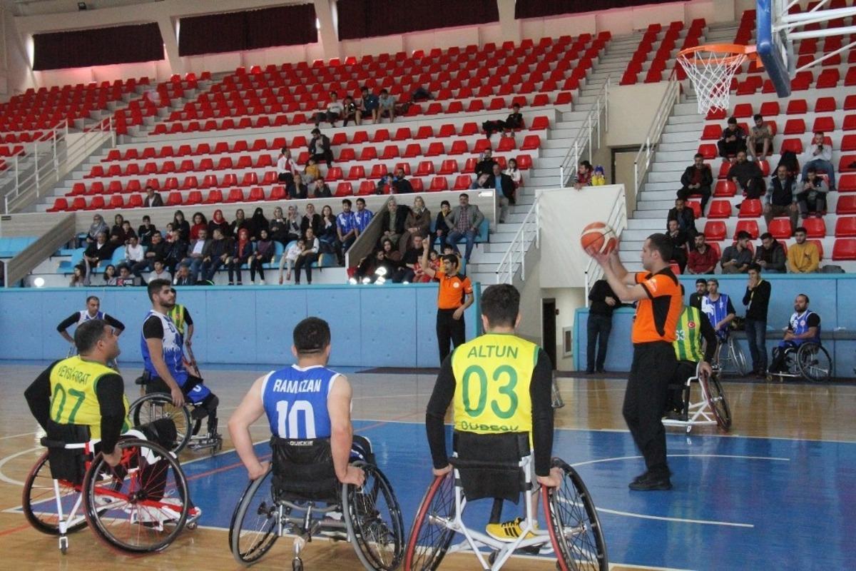 Şanlıurfa&rsquo;ya basket yağdırdı