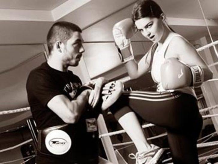 Dizi setinde yılan paniği G4