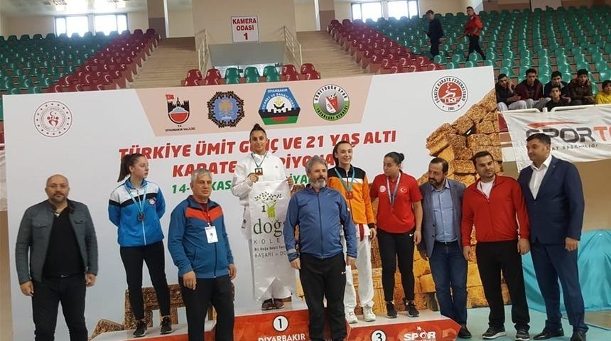 Fatma Uygur T&uuml;rkiye şampiyonu oldu