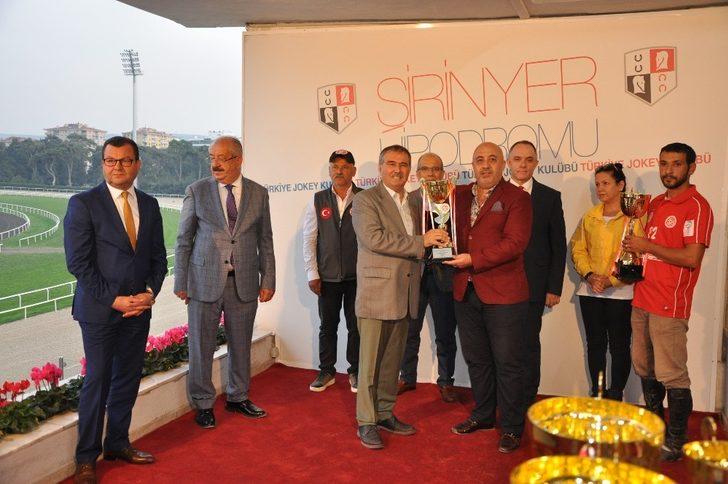 Sandıklılı genç atçı Türkiye ikincisi oldu G1