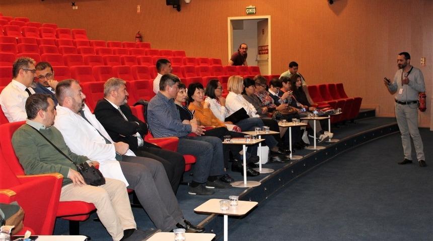 Kazakistan ile sağlık k&ouml;pr&uuml;s&uuml;