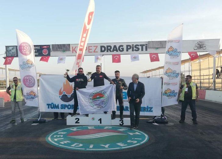 Başkan Yılmaz şampiyon sporcuları kutladı G2