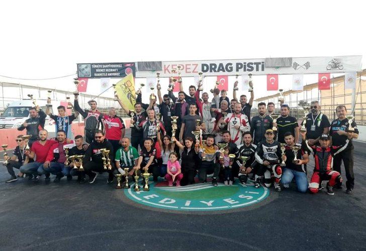 Başkan Yılmaz şampiyon sporcuları kutladı G3