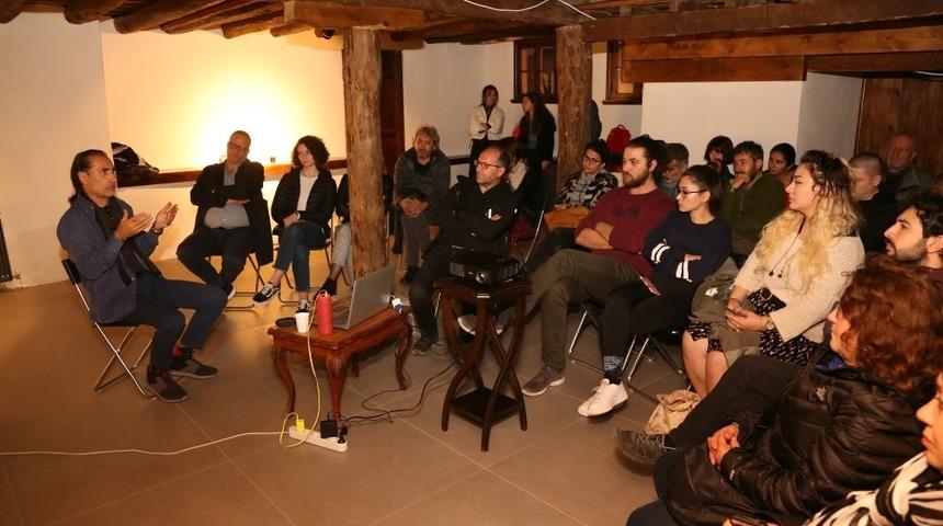 Devabil Kara Eskişehirli sanatseverler ile bir araya geldi