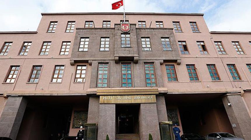 Son dakika! Milli Savunma Bakanlığı'ndan KKTC Bayrağı'nın yakılmasıyla ilgili çok sert açıklama