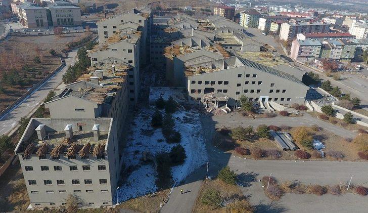 Atıl binanın yıkım sürecini Başkan Sekmen başlattı G4