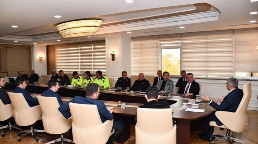 Karab&uuml;k&rsquo;te "Kar ve Buzla M&uuml;cadele Koordinasyon" toplantısı