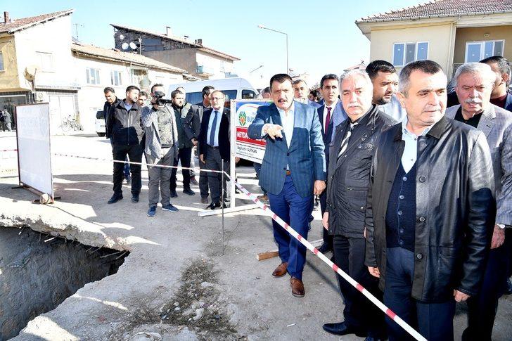 Başkan Gürkan, Doğanşehir’de incelemelerde bulundu G4