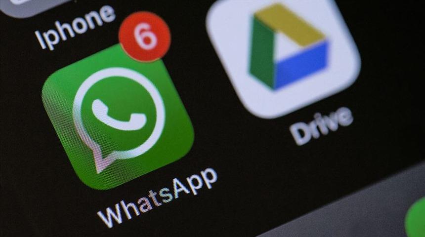 WhatsApp sonunda &lsquo;karanlık&rsquo; tarafa ge&ccedil;iyor!