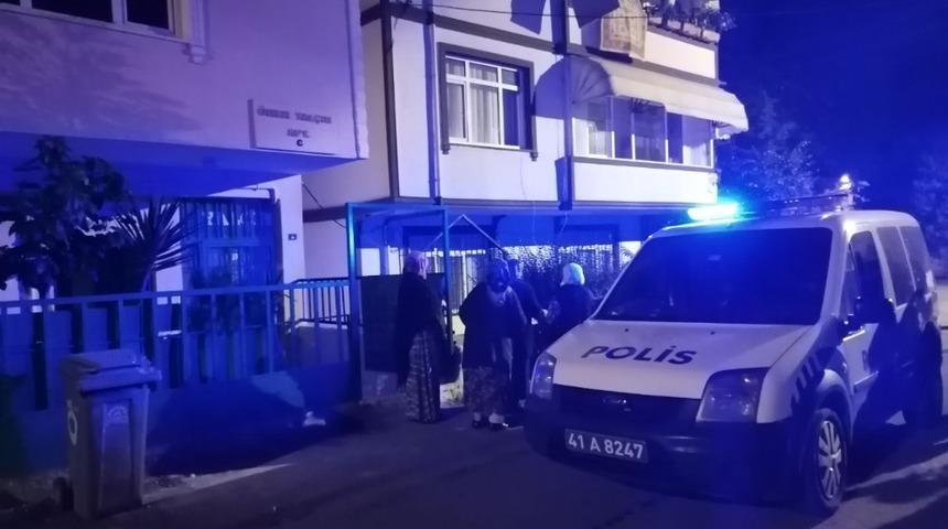 Faciadan d&ouml;n&uuml;ld&uuml;! Halı, evi k&uuml;le &ccedil;eviriyordu