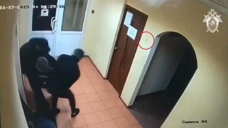 Rusya'da bardan kovulan alkollü adam pompalı ile dehşet yaşattı G5