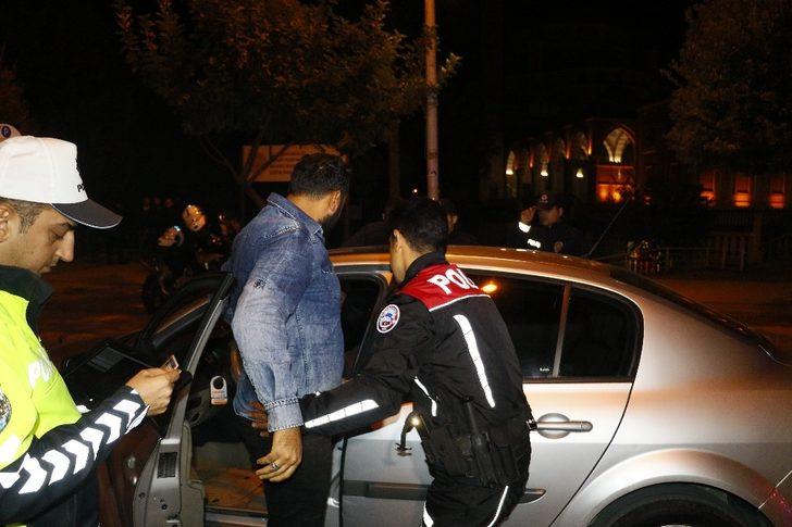 Adana’da şok asayiş uygulaması! Toplamda 18 bin TL ceza kesildi! G3