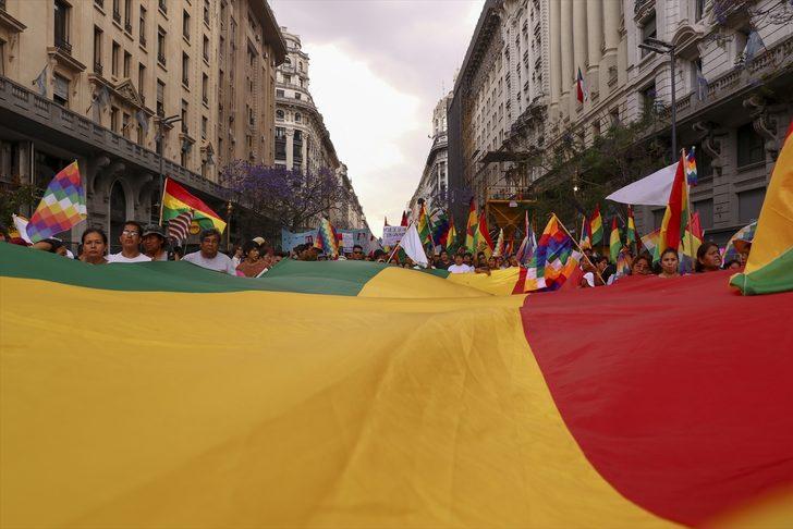 Arjantin'de binlerce kişi Morales'e destek gösterisi düzenledi G4