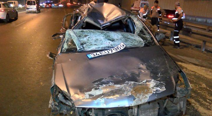 Vatan Caddesi'nde otomobil taklalar atarak karşı şeride geçti: Yaralılar var! G1